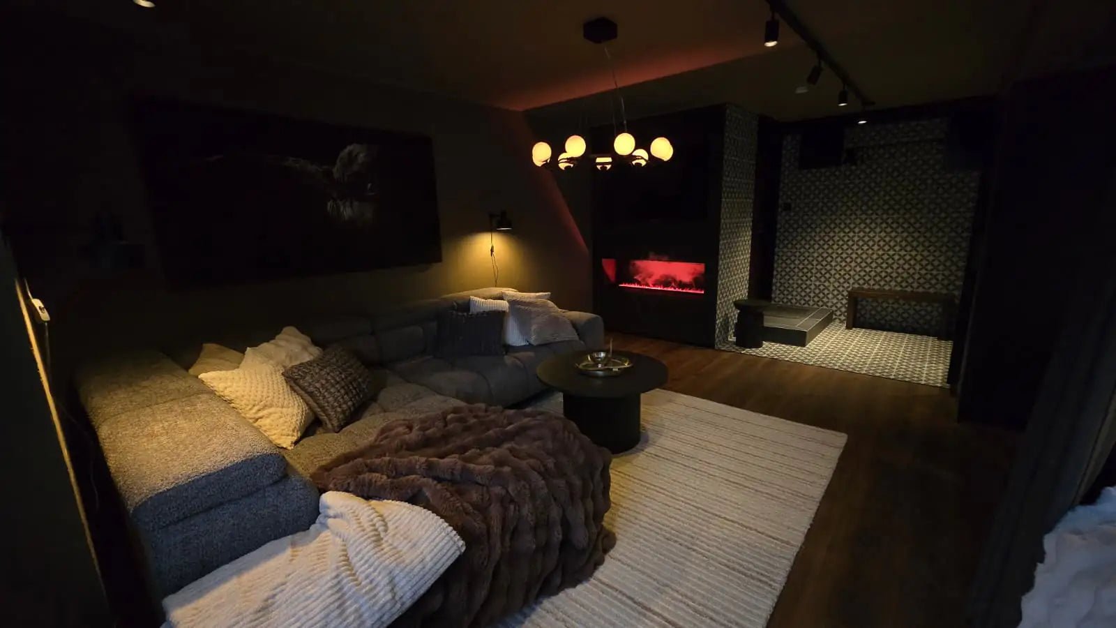 Kaluste Duo pääsi kalustamaan Host Hubin uutta korkeatasoista sviittiä Jyväskylässä - Kaluste Duo