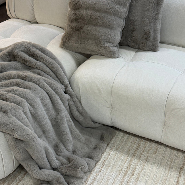 Arctica torkkupeitto + 2 koristetyynyä — harmaa, beige, ruskea