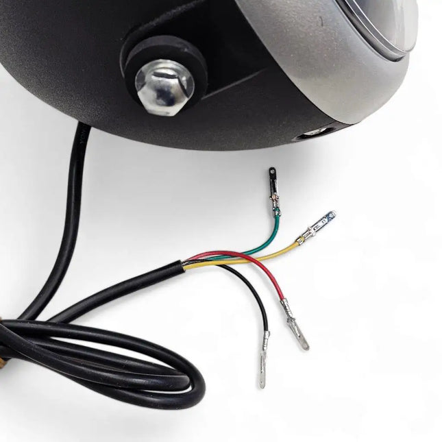  Etuvalo, Led 12V. Evo2 Sähköskootterin etuvalo ec8633-2.myshopify.com E-GO varaosat