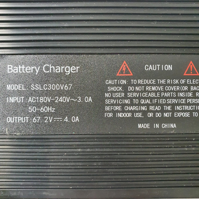  Sähköskootterin 4A pikalaturi laturi ec8633-2.myshopify.com E-GO varaosat