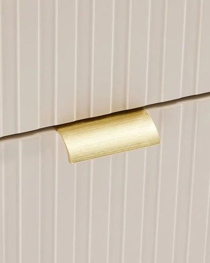 Björk lipasto 154 cm – beige, kultaiset vetimet - KalusteDuo_Huonekaluliike_lipasto