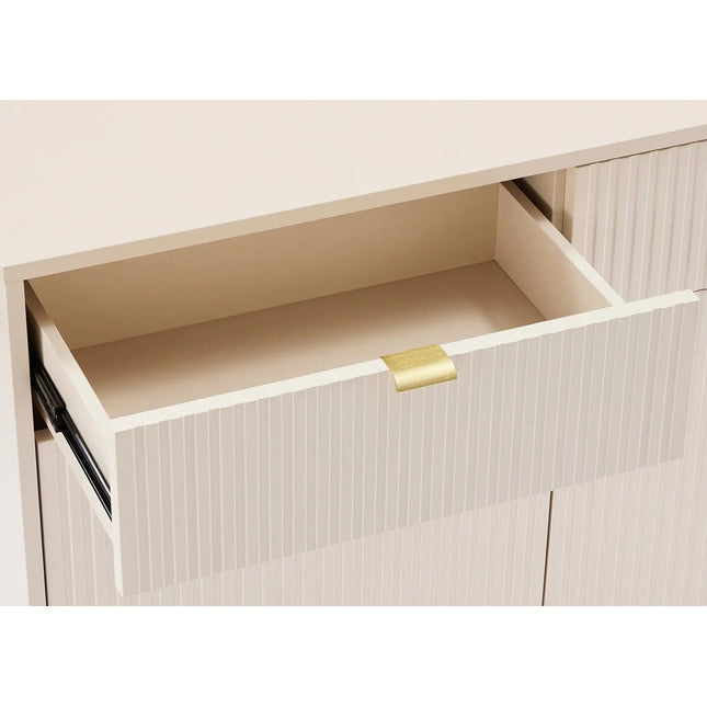 Björk lipasto 154 cm – beige, kultaiset vetimet - KalusteDuo_Huonekaluliike_lipasto