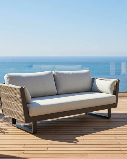 Breeze‑sohva by Couture Jardin – ulkokäyttöön - KalusteDuo_Huonekaluliike_Sohva ulkokäyttöön