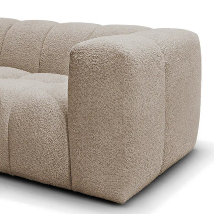 Duffy 3‑istuttava sohva - beige tai valkoinen teddy kangas - KalusteDuo_Huonekaluliike_3 istuttava sohva