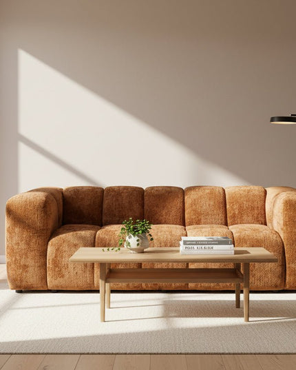 Duffy 3‑istuttava sohva - beige tai valkoinen teddy kangas - KalusteDuo_Huonekaluliike_3 istuttava sohva