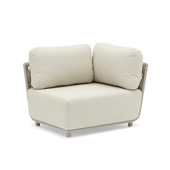 Hug 3‑istuttava sohva – Couture Jardin | Modulaarinen premium‑ulkosohva - KalusteDuo_Huonekaluliike_3 istuttava sohva