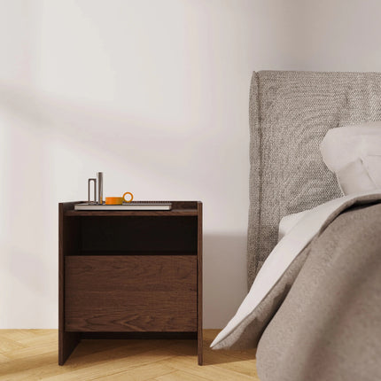 Japandi Yöpöytä — Pähkinä - KalusteDuoHuonekaluliikeyöpöytä