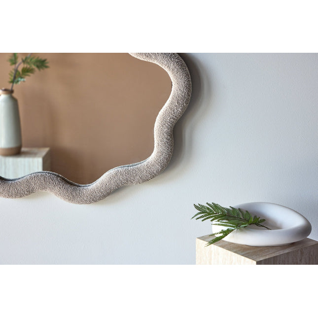Kungsbacka peili 70x70 cm - MDF ja beige bouclé / kirkas lasi - KalusteDuo_Huonekaluliike_Peili