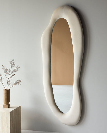 Louisville peili 66x185 cm - MDF ja beige kangas / kirkas lasi - KalusteDuo_Huonekaluliike_Peili