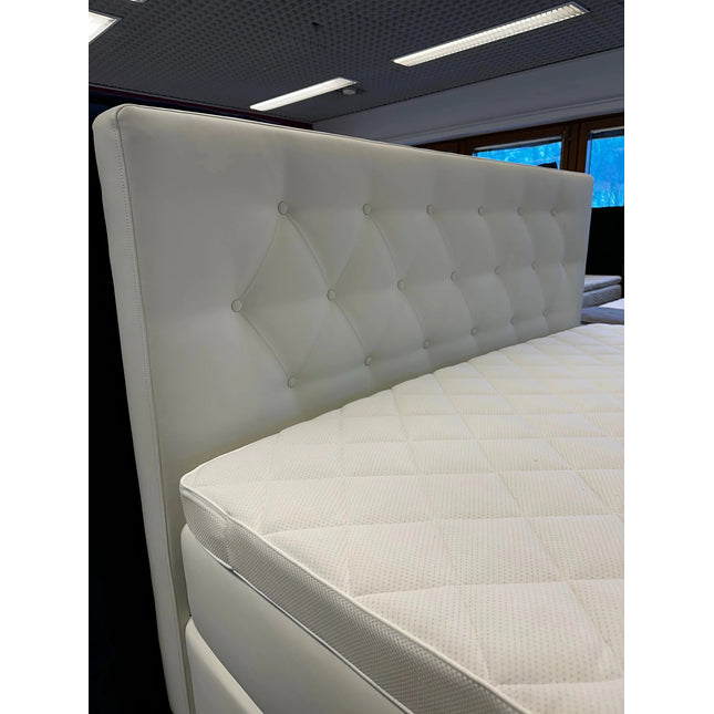 Lumi Jenkkisänky 120 - 140 - 160 - 180x200 cm - KalusteDuoHuonekaluliikeJenkkisänky