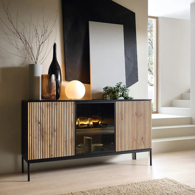 Mona senkki 154 cm - luonnonväri tammi/musta LED‑valaistuksella - KalusteDuo_Huonekaluliike_Senkki