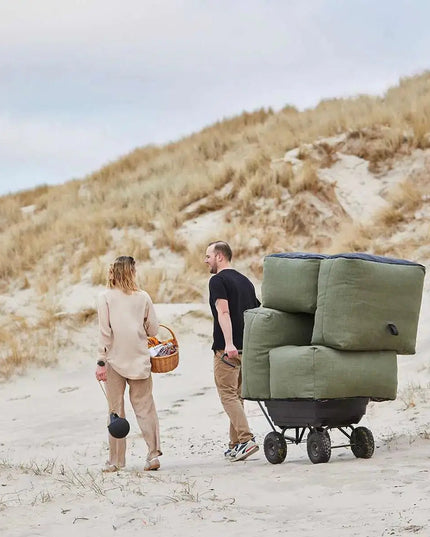 Soft Sofa Outdoor – 2 Seater | Pehmeä ulkosohva 4 värissä - KalusteDuo_Huonekaluliike_ulkosohva